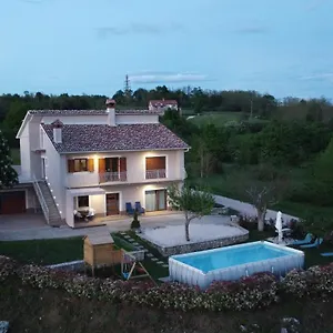 Apartment Nona, Motovun